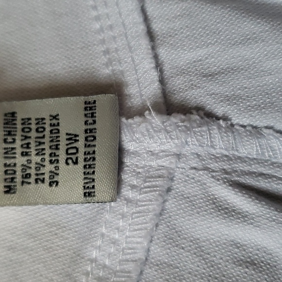 White Shorts Plus size - Picture 8 of 11